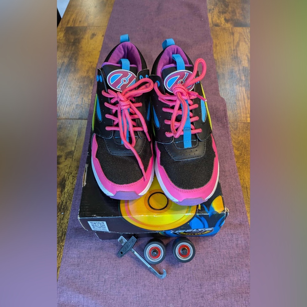 Heelys Force HE100881 Black Pink Neon multicolor shoes. Youth 5, Women’s 6